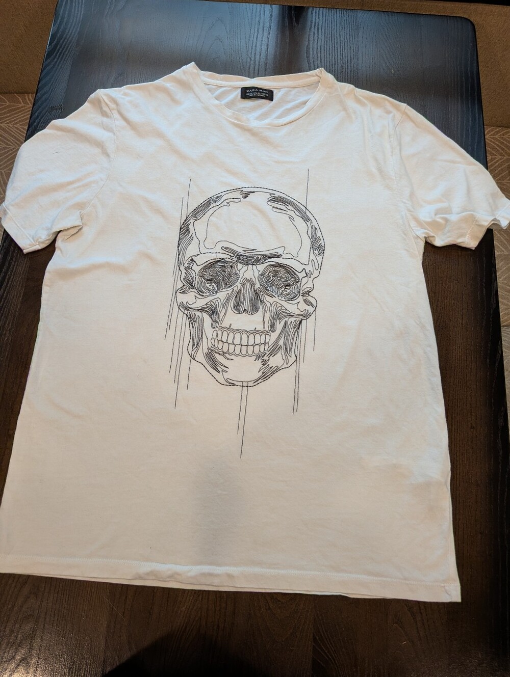 Zara Men’s XL T-Shirt with Stitched  Skull. GUC.